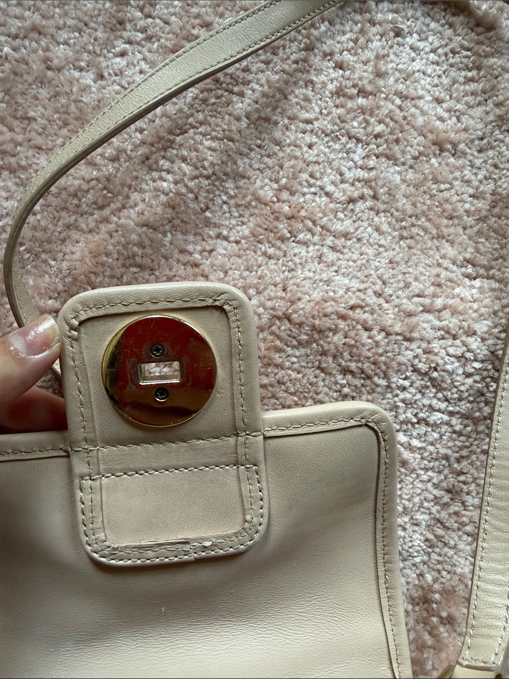 Tory Burch Robinson Crossbody Bag with Gold Turn-Lock light pink - Picture 2 of 4